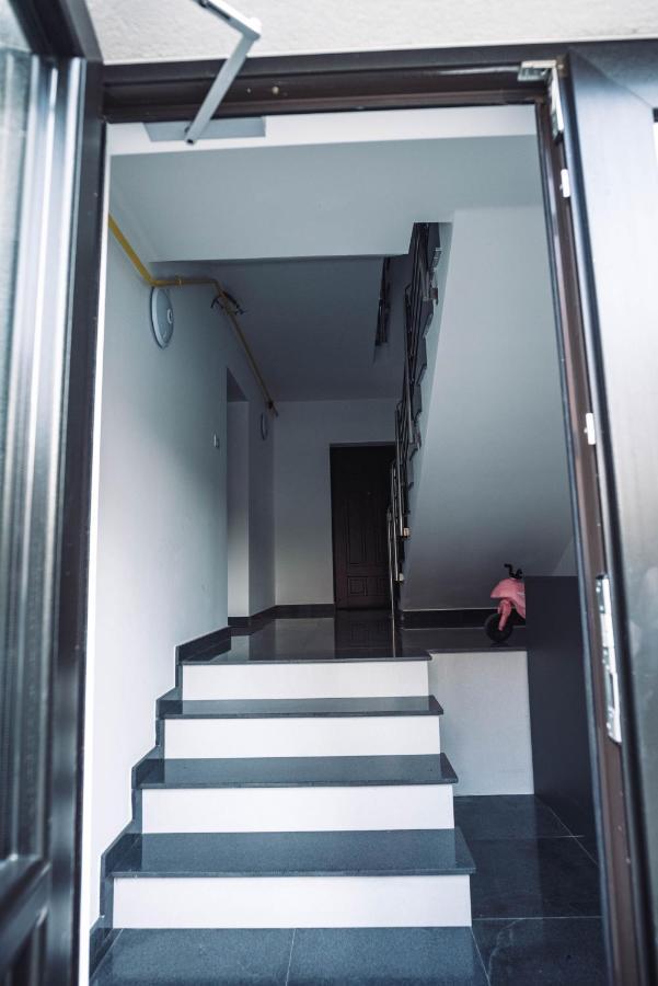 La Stejari Apartment سوتْشافا المظهر الخارجي الصورة
